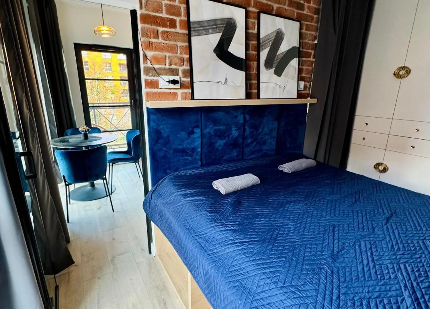 River View Downtown Apartment With Balcony Gdańsk