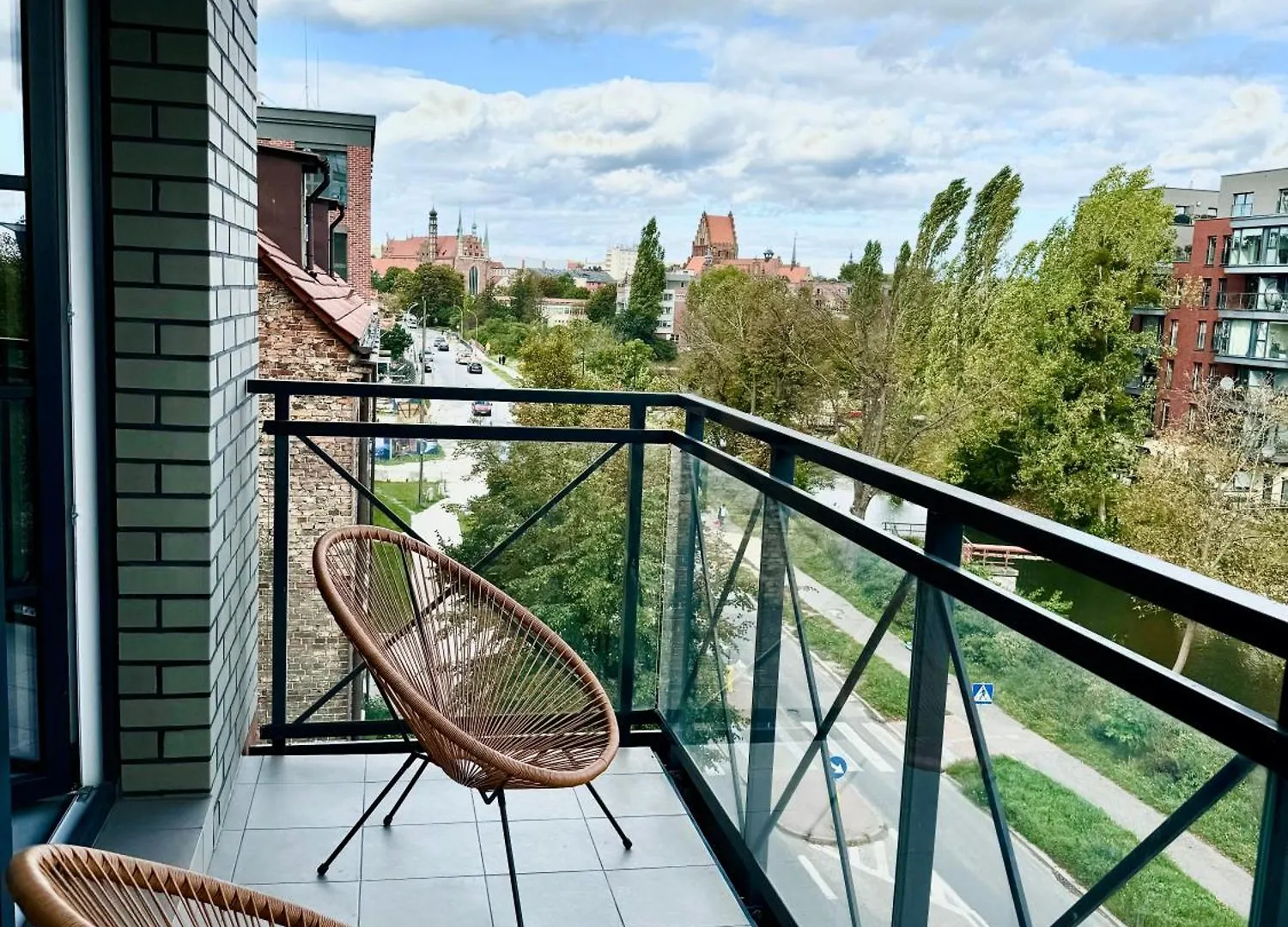 River View Downtown Apartment With Balcony Gdańsk